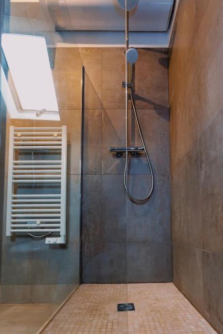 Charmant Appartement Proche Disneyland บุสซี-แซ็ง-ฌอร์ฌ ภายนอก รูปภาพ